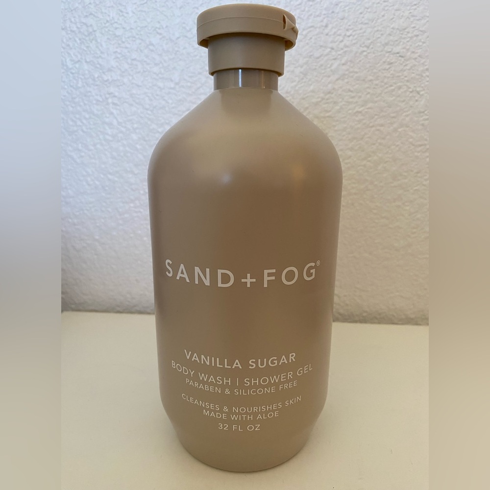 Sand+Fog Vanilla Sugar Shower Gel 32oz